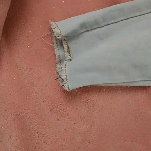 Classic ripped jeans - Picture 2 of 4